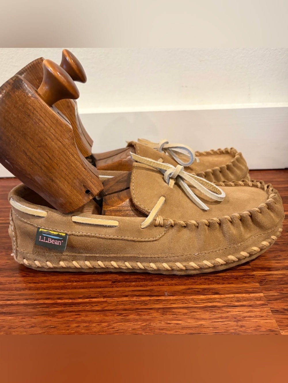 L.L. BEAN Women's Wicked Good Camp Moccasins, Brown Women’s 8 VEUC - Picture 3 of 7